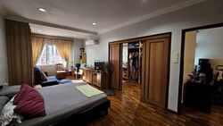 Mayflower Gardens (D20), Terrace #564994321